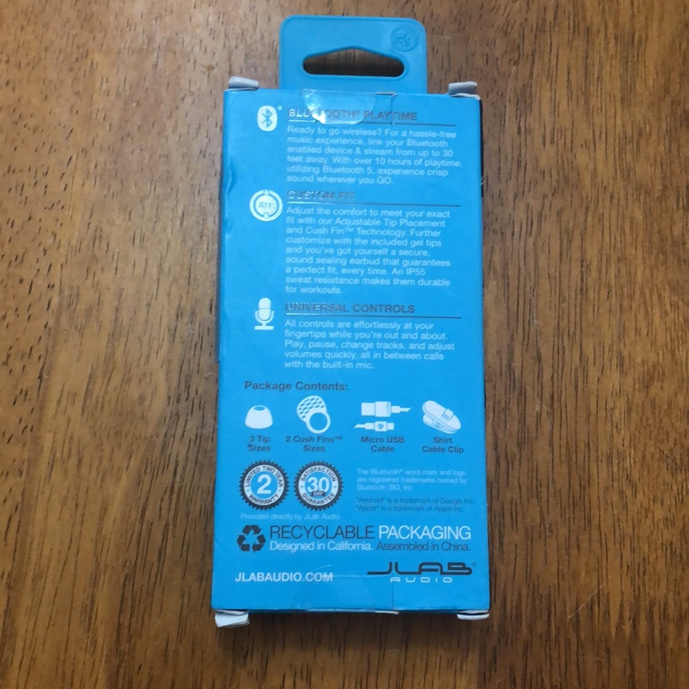 JBUDS PRO Wireless Earbuds - Picture 3 of 3